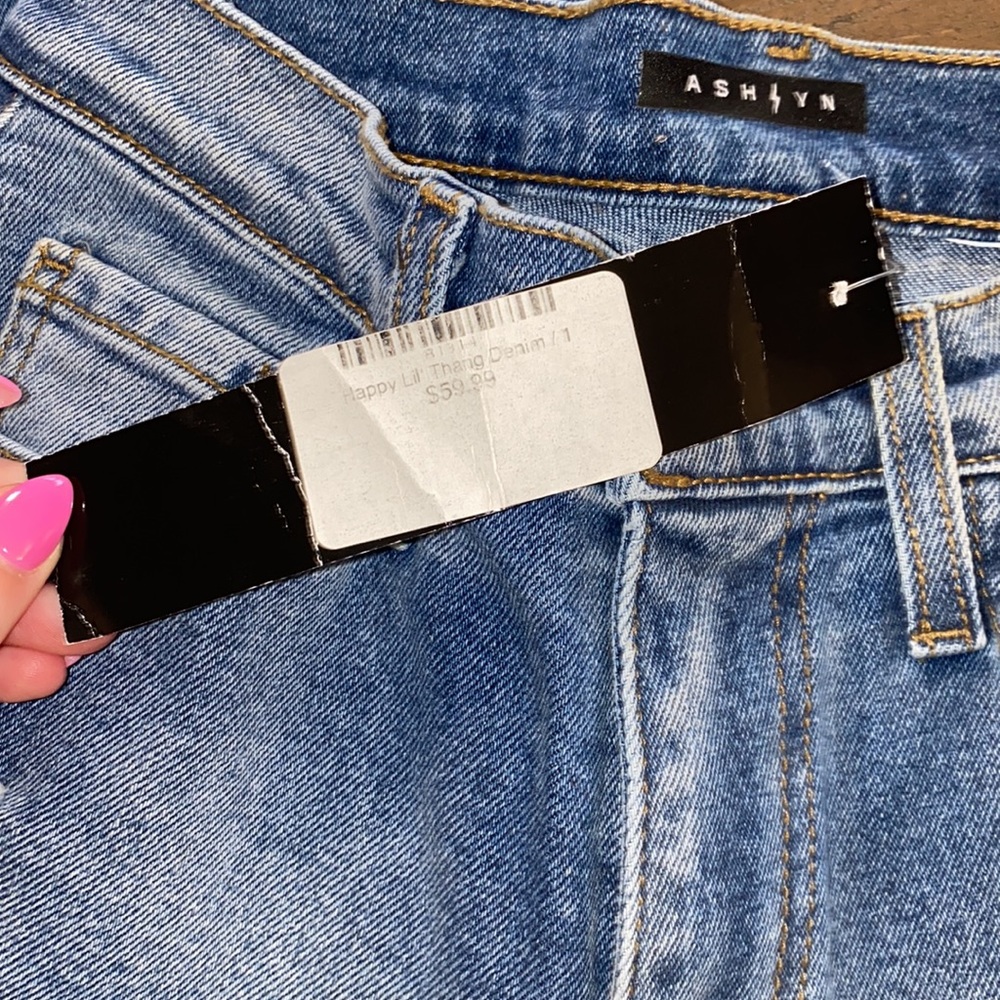 Jeans - Picture 8 of 10